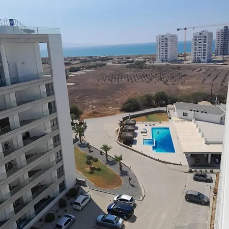 Penthouse 1 Bedroom Sleeps 4 Apartment *