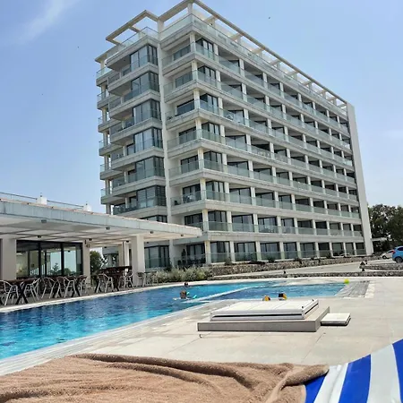 Penthouse 1 Bedroom Sleeps 4 *